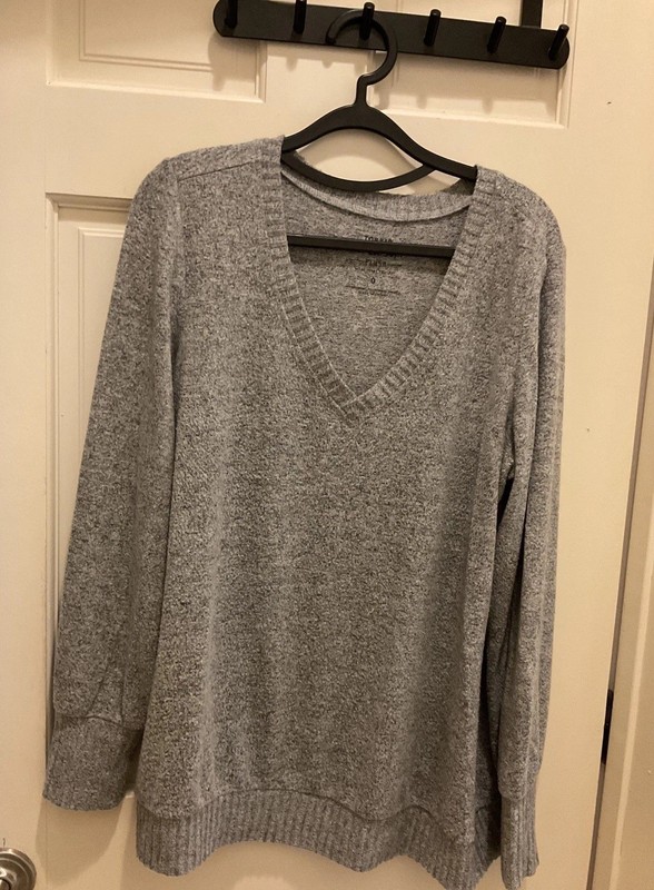 Torrid Women's Super Soft Plush Gray V Neck Long Sleeve Top  Size 0