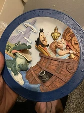 Disney Peter Pan Croc 3D Relief Plate It’s the Croc Tic-Toc-Tic-Toc W / Box