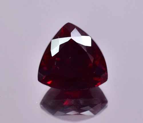 Certified Natural 7.40 Ct Blood Red Garnet Myanmar Trillion Cut Loose Gemstone - Picture 2 of 6