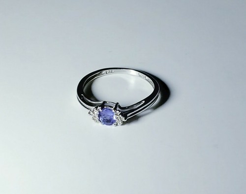 Pretty 10k White Gold Tanzanite & Diamond Ring, Size 7/ Anillo de Oro - Picture 8 of 11