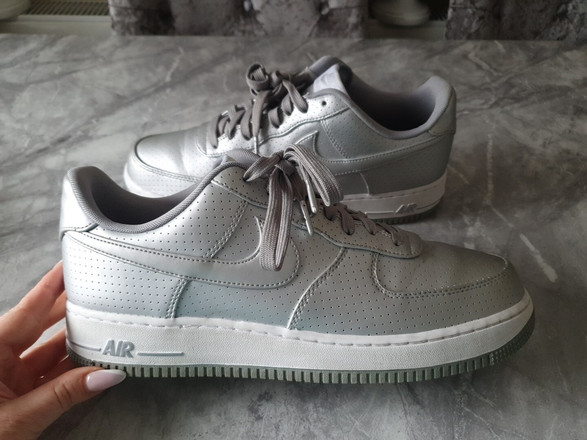 nike air force 1 lv8 silver
