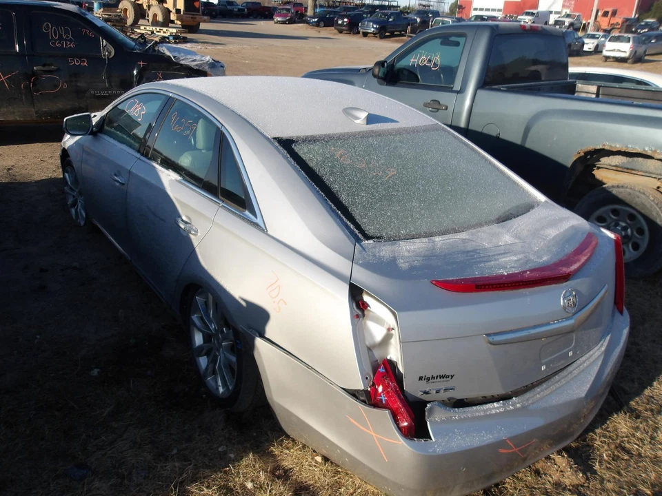 Used Air Cleaner Assembly fits: 2015 Cadillac Xts 3.6L California emissions opt Foto 3 de 4