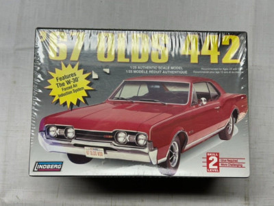 Lindberg '67 Olds 442 W-30 1/25 Scale Model Car Kit #72171 Brand New Sealed
