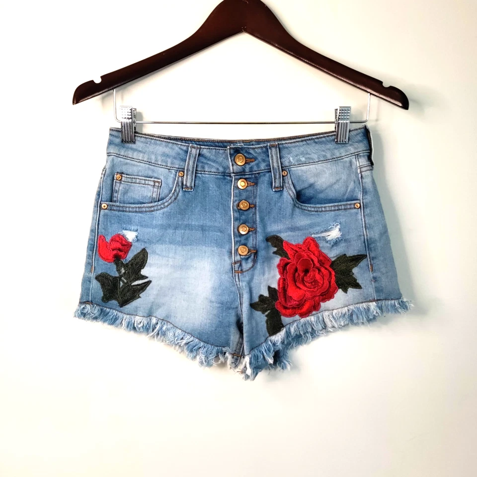 Pantalones Cortos de Motociclista de tiro alto NOBO Bordados Rosa Denim Botón Mosca 7 Artísticos Deshilachados Y2K Foto 2 de 4