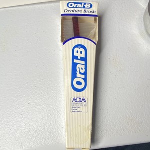 Vintage Oral-B Denture Brush Multi-tufted Nylon Bristles Easy-Grip 1985