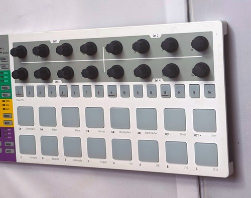 Arturia Beatstep Pro MIDI/USB Controller & Sequencer - Picture 5 of 7