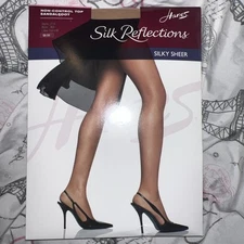 New Hanes Silk Reflections Non Control Top Silky Sheer Sz AB Little Color