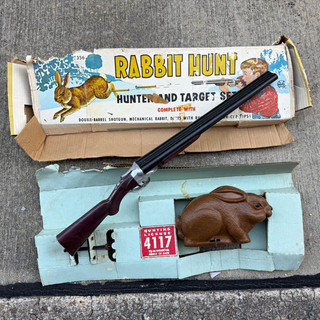 Marx Vintage 1956 Rabbit Hunt Double Barrel Shotgun Target Set w/ Box