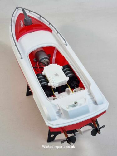 RC Water Spray Speed Boat H160 - 20KM/H Fire Rescue Toy for Kids - Picture 17 of 20