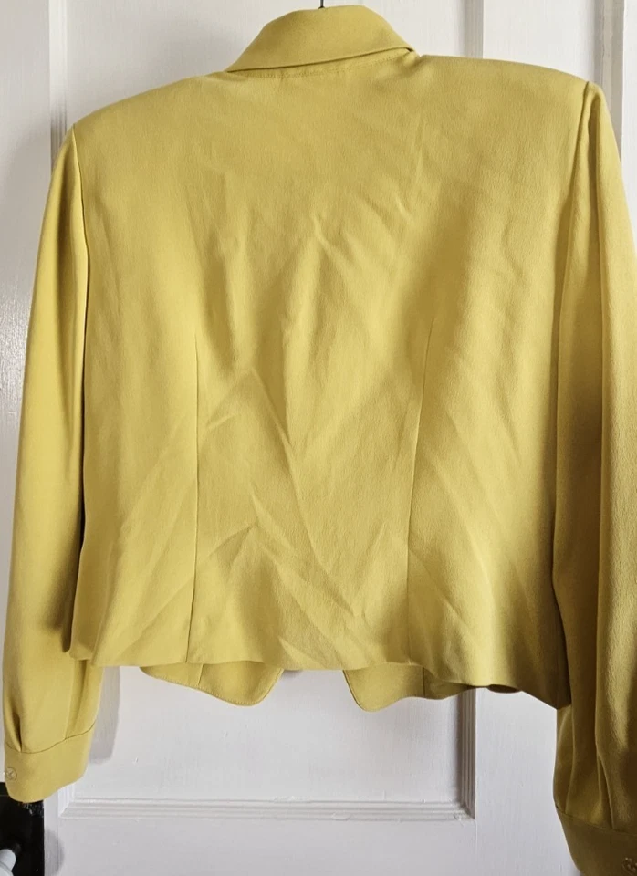 Blazer De Colección DANABUCHMAN Petites Cuello Amarillo Botón 100% Seda 8P Foto 2 de 4