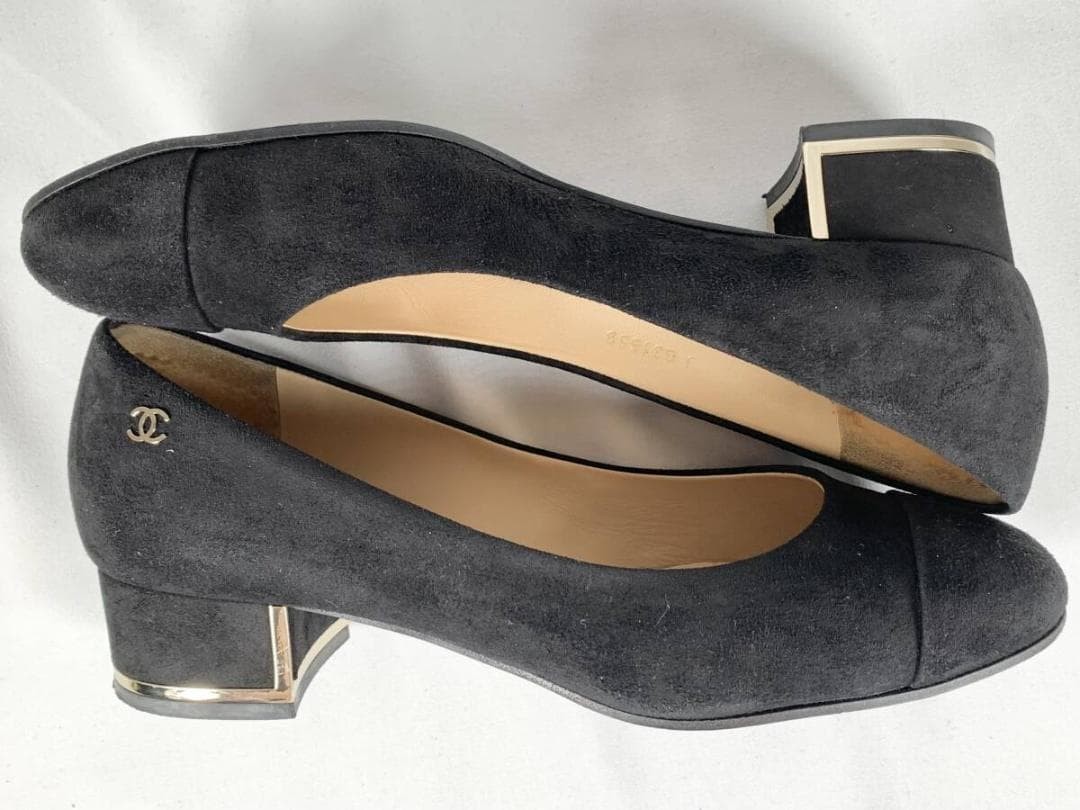Chanel Pumps Shoes Coco Mark Black x Gold Suede Size 36 US About 6 For Women thumbnail 7