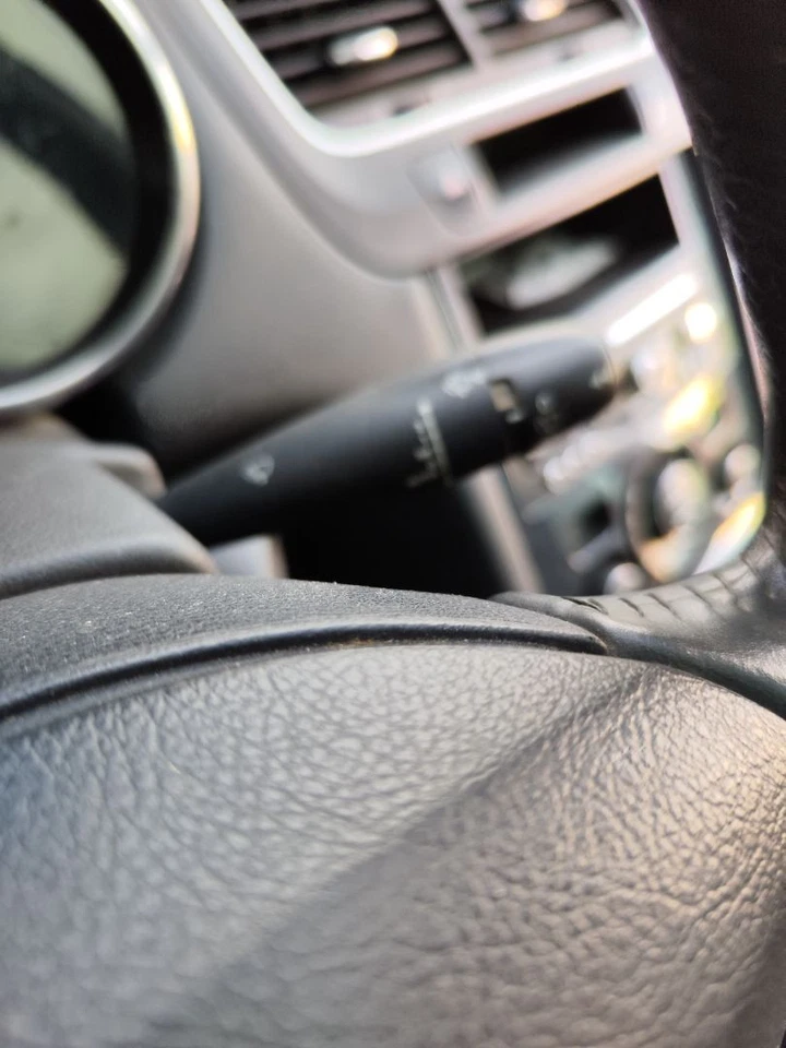 MANDO MULTIFONCTION PEUGEOT 5008 1849905 - Photo 2/3