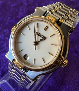 Montre femme Gucci 9000 L
