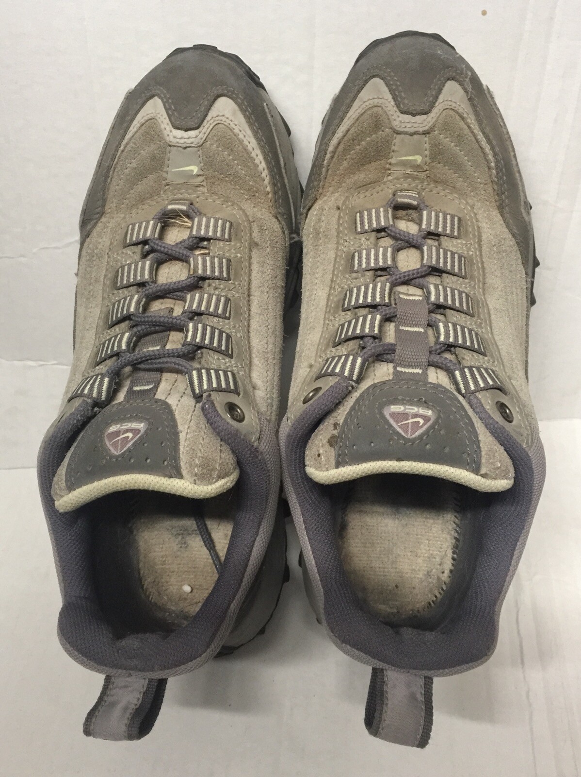 NIKE ACG 304670-031 Grey Womens 9 GREAT 