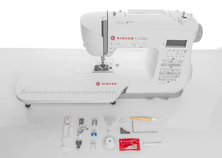 Singer C7250 Computerized Sewing Machine with 200 Stitches Pre-Owned - Image 4 of 4