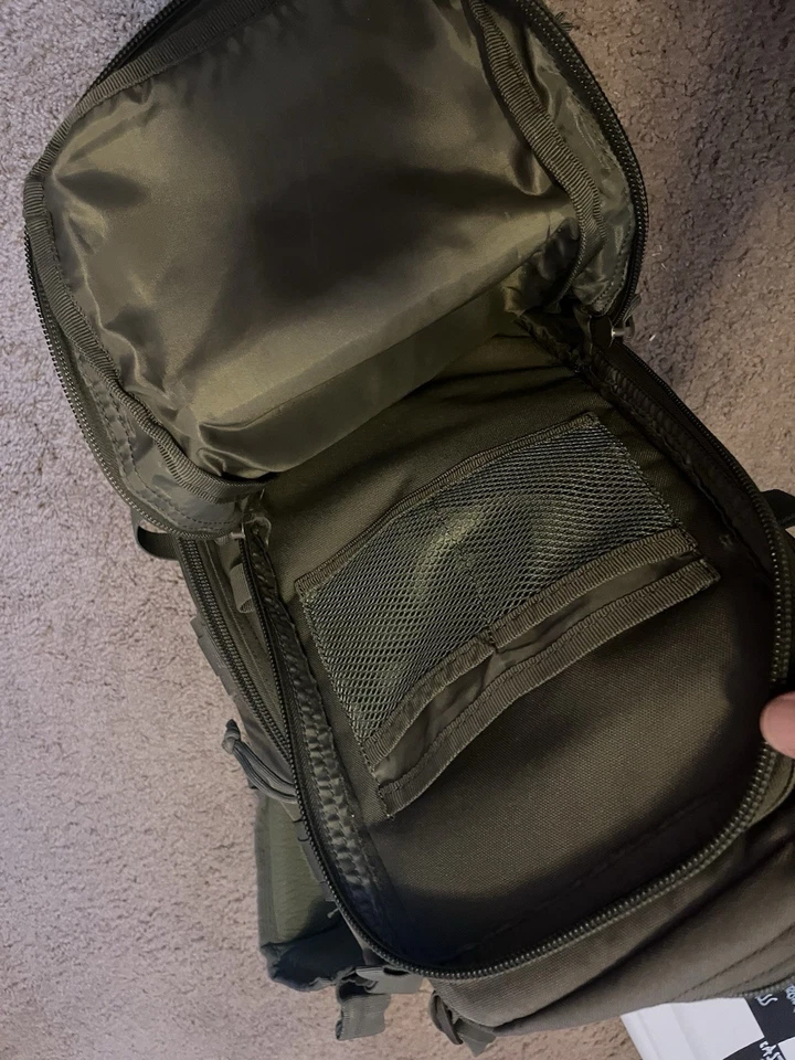 Mochila táctica vudú ligeramente usada Foto 2 de 4