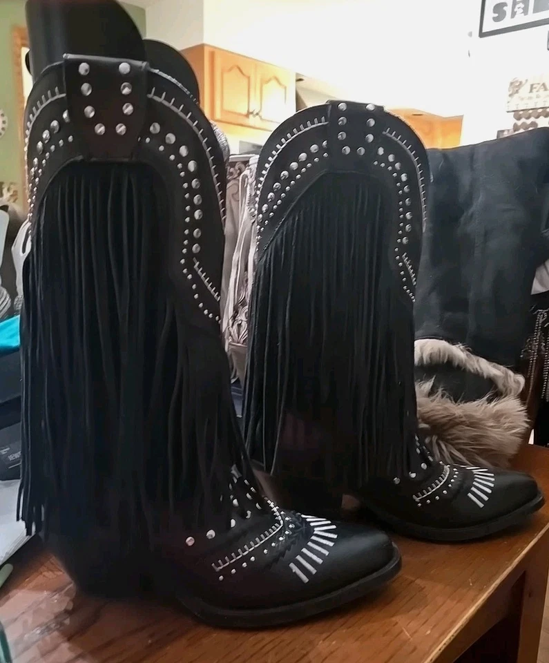 Botas Dingo Mujer Talla 8 Dan Post Negro Flecos Metálicos Usadas Una Vez Adornadas! Foto 3 de 4