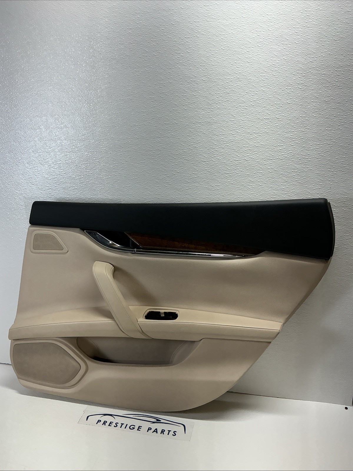 14-17 Maserati Quattroporte Rear Right Side Interior Door Panel Assembly OEM