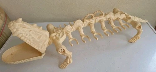 He-Man VTG 1984 MATTEL MOTU Masters of The Universe - Battle Bones Carrier