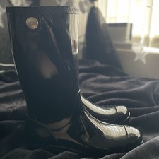 Official UGG Shaye Rain Boot (Black, Size 10)