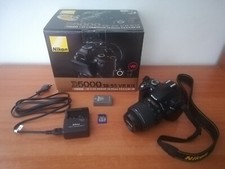 Fotocamera digitale NIKON D5000 AF-S DX NIKKOR 18-55mm F3.5-5.6G VR 4GB SD CARD