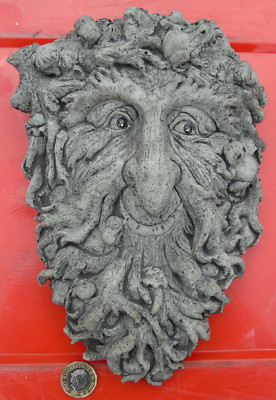 Grüner Mann Plakette Stein Gartenornament handgegossen von Bekki 17x7x24 cm 1750 Gramm