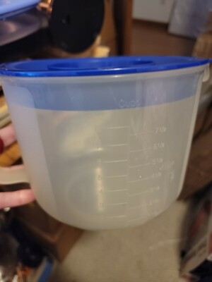 TUPPERWARE ~Large Mix N Stor Plus Pitcher ~Mixing Bowl #1629 ~8 cup/2 quart
