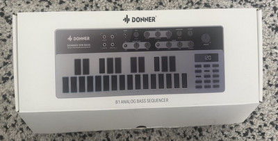 Donner B1 Analog Bass Synthesizer Sequencer 128 Patterns Memory Saturation
