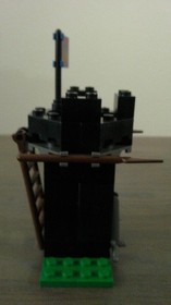 Black Knights Guardshack (1888) Complete w Minifigures No Instrauctions