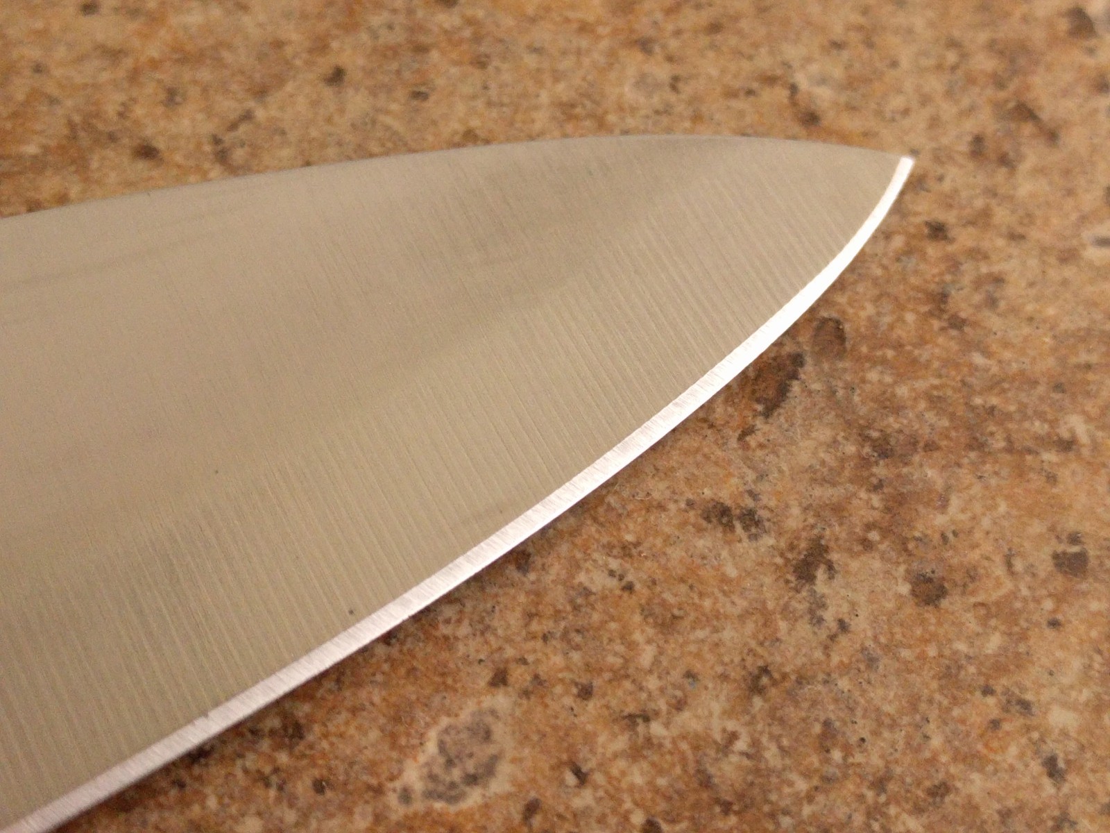 Chicago Cutlery Chef’s Knife 25F20D 8” Blade Black Handle 3 Rivet