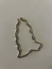 Pretty 9ct Gold Fancy Wave Design Bracelet