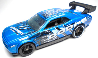 2010 HOT WHEELS NEW MODELS DODGE CHALLENGER DRIFT CAR BLUE DIECAST 3'' RACE CAR