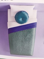 Room Essentials Satin Quilt Green Twin/Twin XL Size