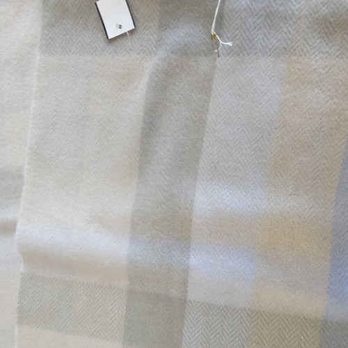 NWT Lochmere Scarf Womens Wool Cashmere Scarf Blue Beige Plaid Fringe  58"x 12" - Bild 7 von 7