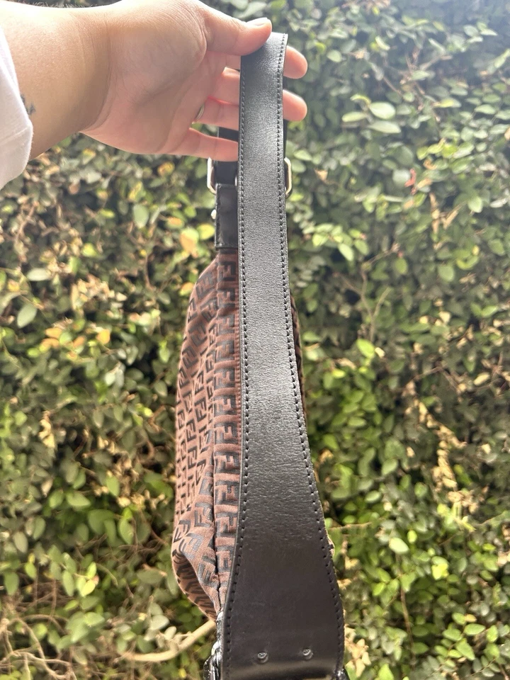 Bolso de mano Oyster Fendi  Foto 4 de 4