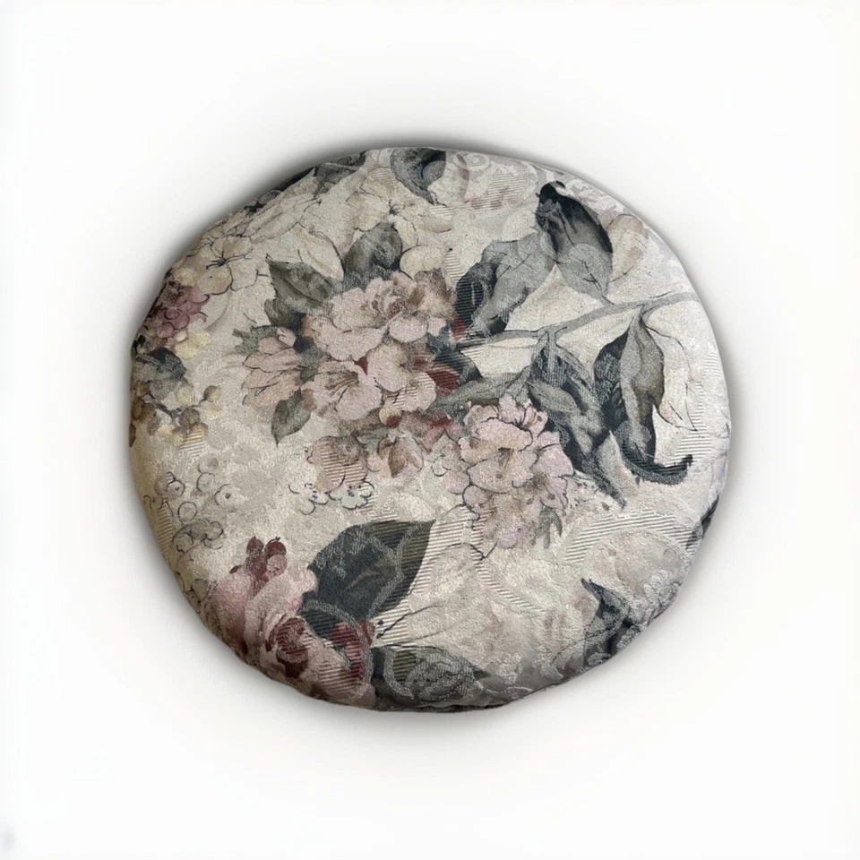 Round Chair Cushion with Ties — Vintage Rose Garden floral Lot Of 2 - Image 2 of 4