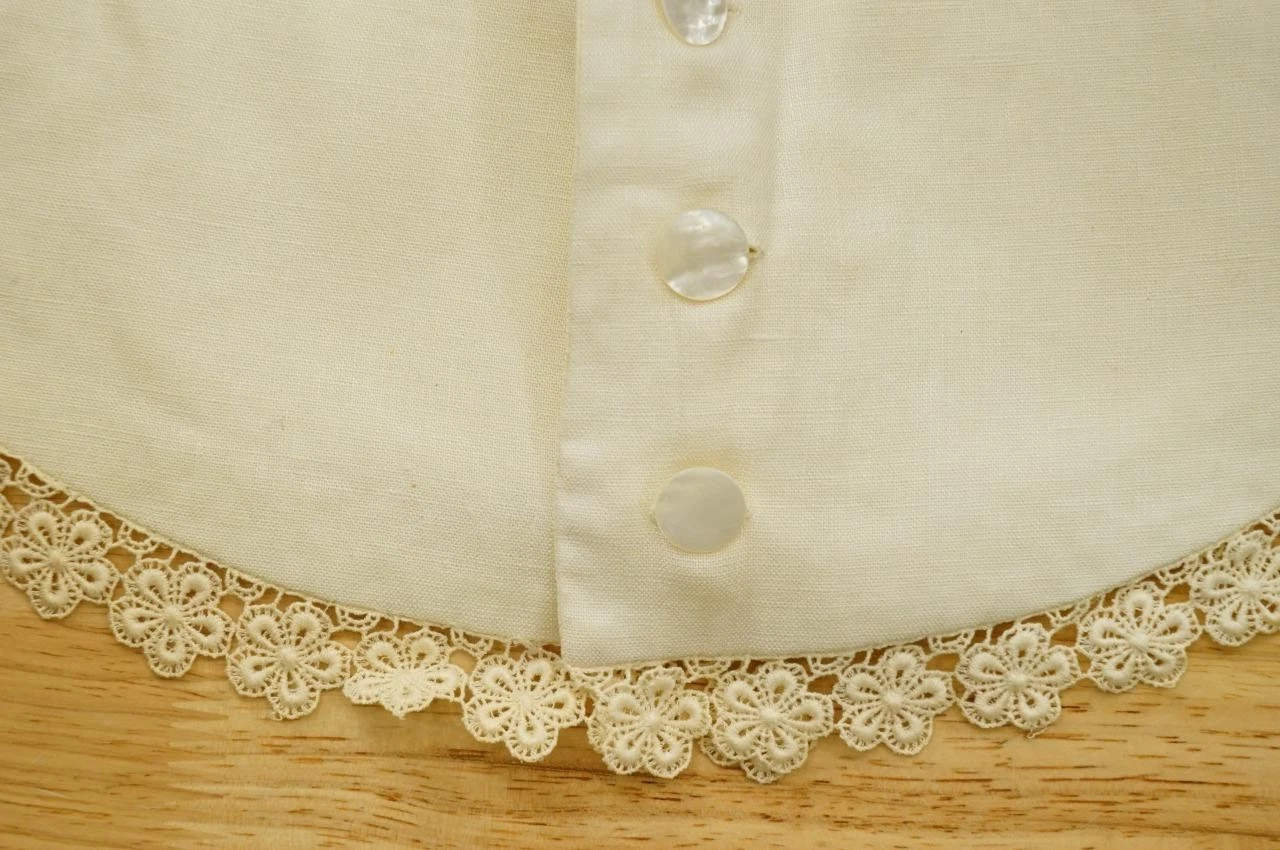 OFF WHITE Abbigliamento Vintage Estate Off White Lino Abito Collo 3 Bottoni Bordo Pizzo Tattato