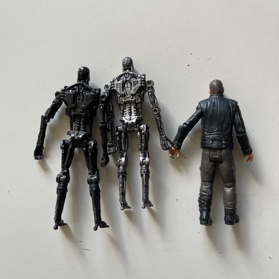 Terminator Salvation Action Figures Lot Of 3 Playmates 2009 4 Inch - Image 2 of 4