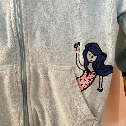 Hanna Andersson Mermaid Dolphin Rainbow Applique Terry Hoodie Girls SZ 110 US 5 - Picture 4 of 14