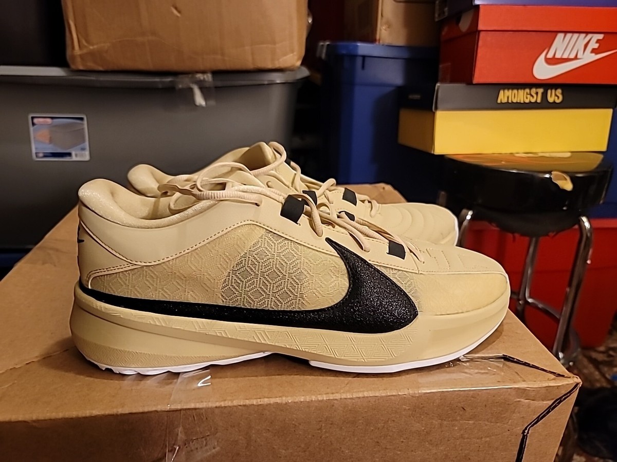 Nike Giannis Mens Freak 5 TB PROMO Gold/Black Basketball  display picture 3