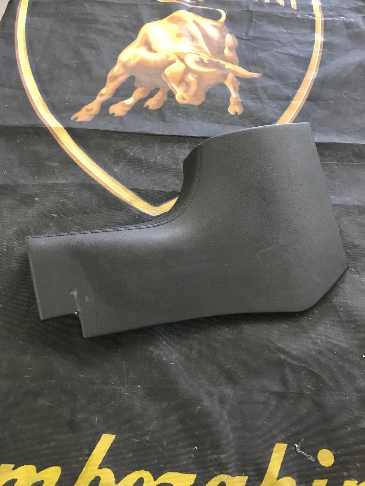LAMBORGHINI GALLARDO SPYDER PASSENGER RIGHT SIDE SILL COVER OEM 401854888E