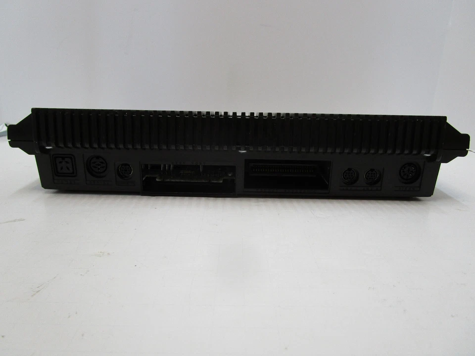 COMMODORE PLUS/4 COMPUTER +4 310163 HEATSINKS TESTED AND WORKING LOT #28 - Imagem 4 de 4