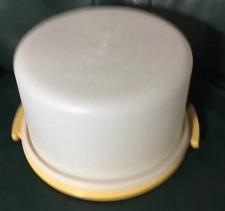 Vintage Tupperware 9.75  Harvest Gold Cake Taker Carrier Round Sm 684-2  683-7