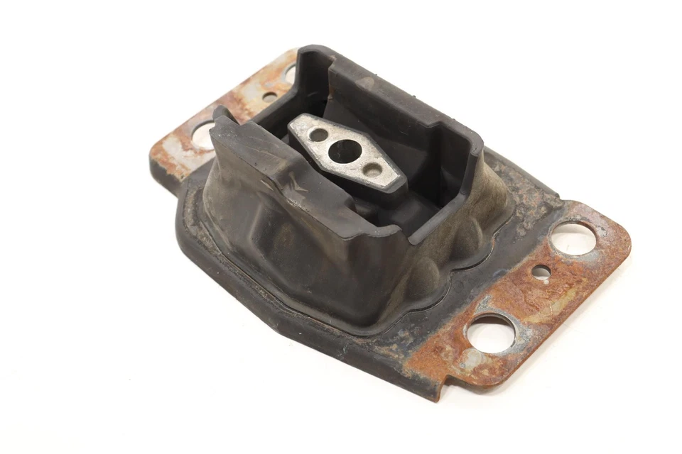 2013 - 2020 FORD FUSION AUTO TRANSMISSION UPPER MOUNT BRACKET OEM GG9Z6068A - Image 3 of 4