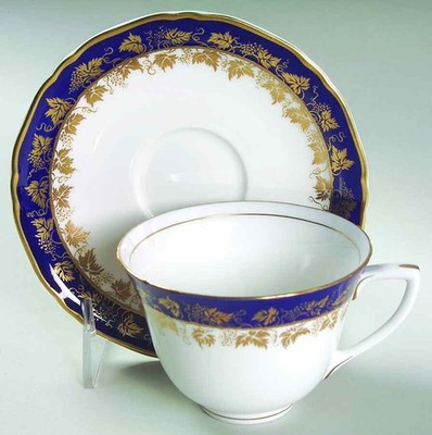 Royal Worcester Arundel Blue  Cup & Saucer 633538