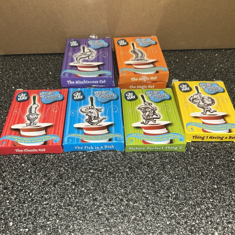 Dr Seuss CAT IN THE HAT Silver Ornament   Burger King Complete 6 set, plus 2 mor