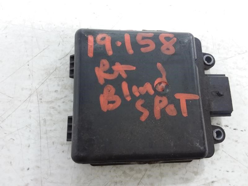 RIGHT BLIND SPOT MODULE MASERATI QUATTROPO 2016  795116 OEM PN # 0670033761 