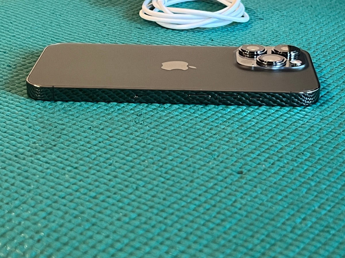 Apple iPhone 13 Pro - 256GB - Graphite (Unlocked) A2483 (CDMA +