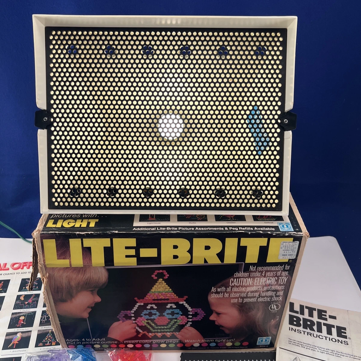 Lite Bright - Classic 80's Vintage Style Toy - Draw with Pegs and Ligh