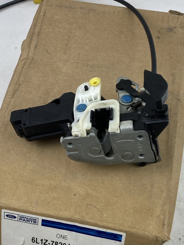正品福特原始设备制造商 2006 导航员右手后门锁闩锁执行器 6L1Z-7864A00-A — 第 3/4 张图片